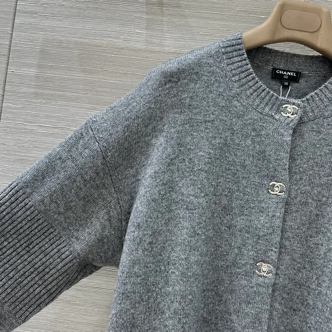 Women's Jumpers And Sweaters CHANEL 18027193