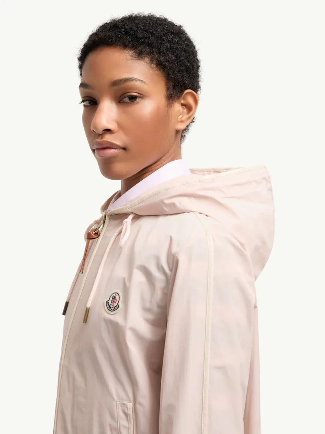 Women's Jackets And Down Jackets MONCLER 17288095