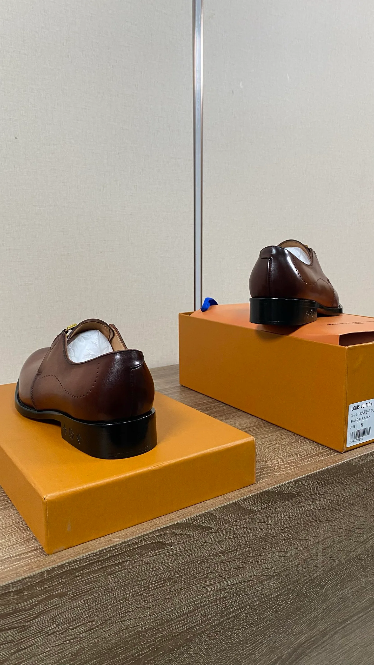 Men's Loafers And Dress Shoes LOUIS VUITTON 18078688