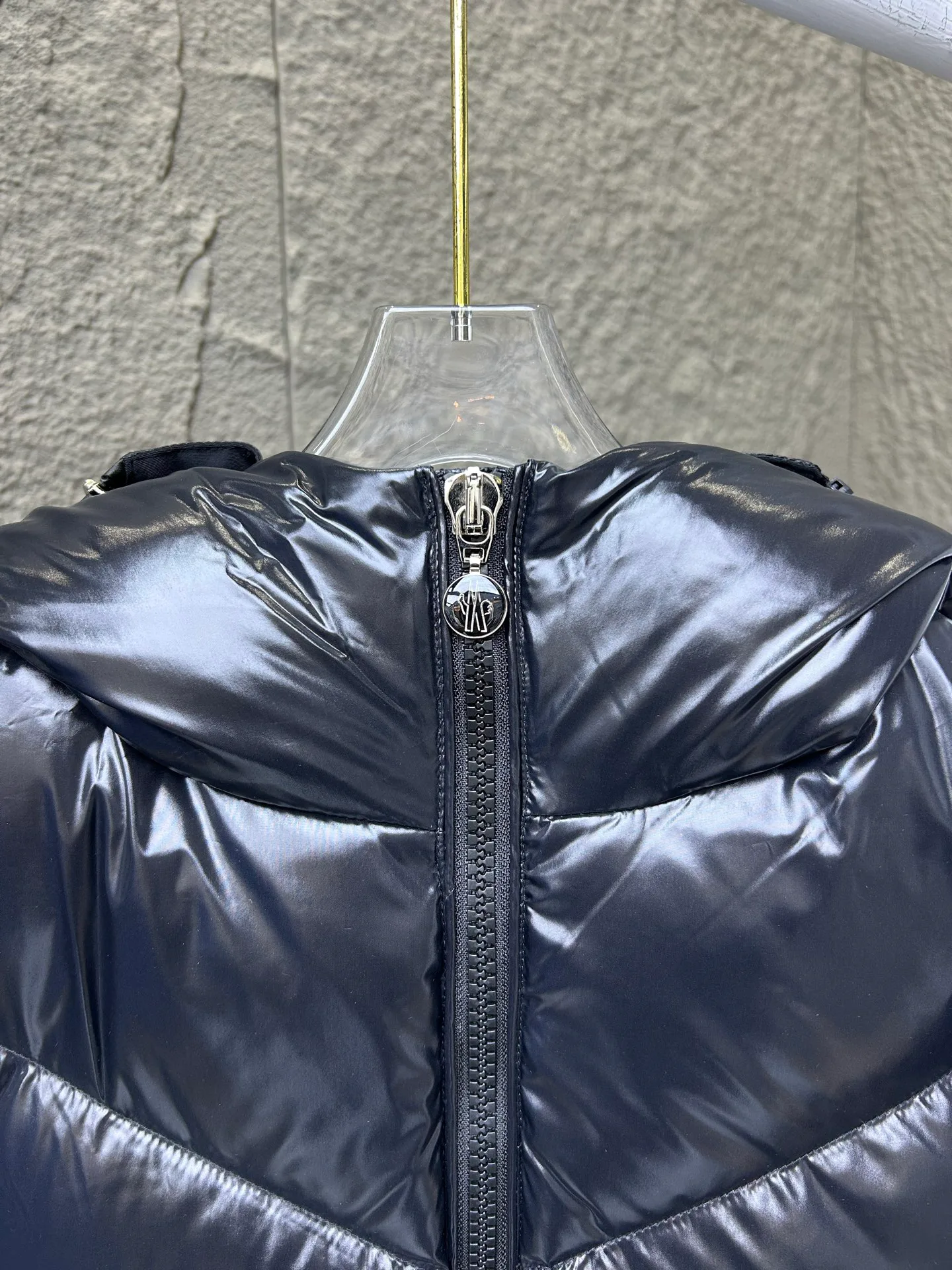 Women's Jackets And Down Jackets MONCLER 17964478