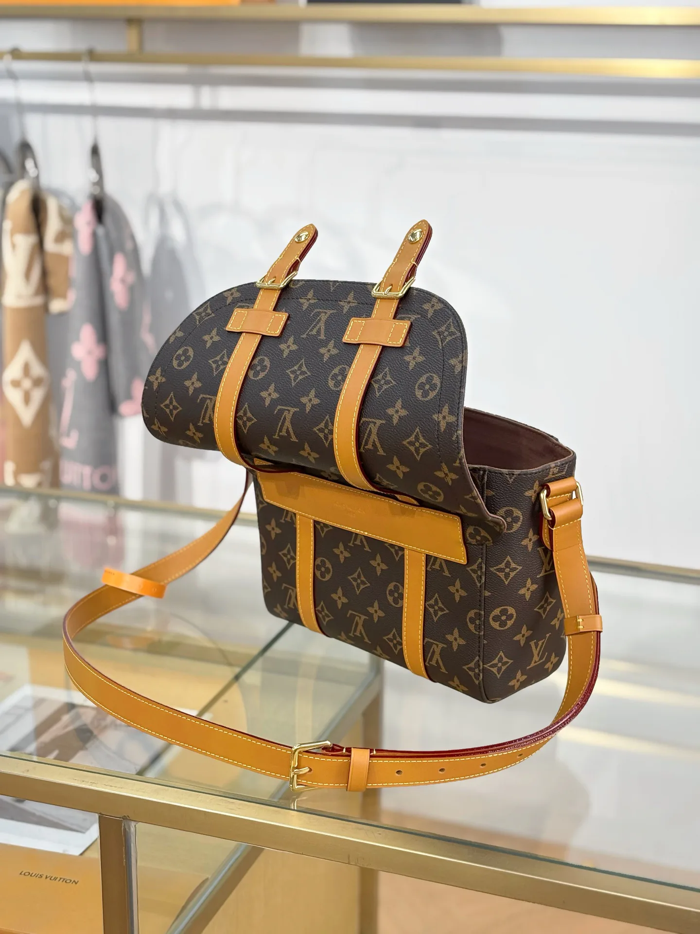 Women's Classic Handbags LOUIS VUITTON 17979871