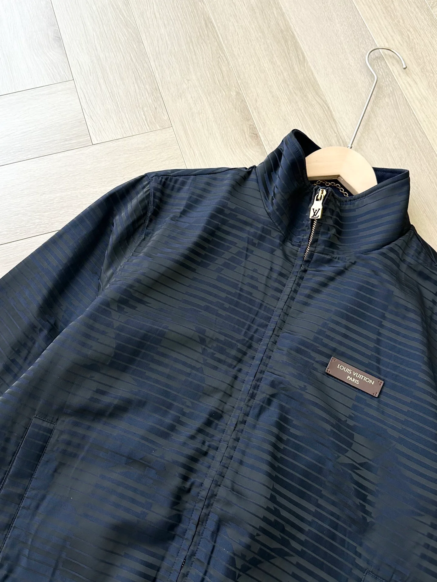 Куртки И Пуховики Мужские Louis Vuitton 18669284