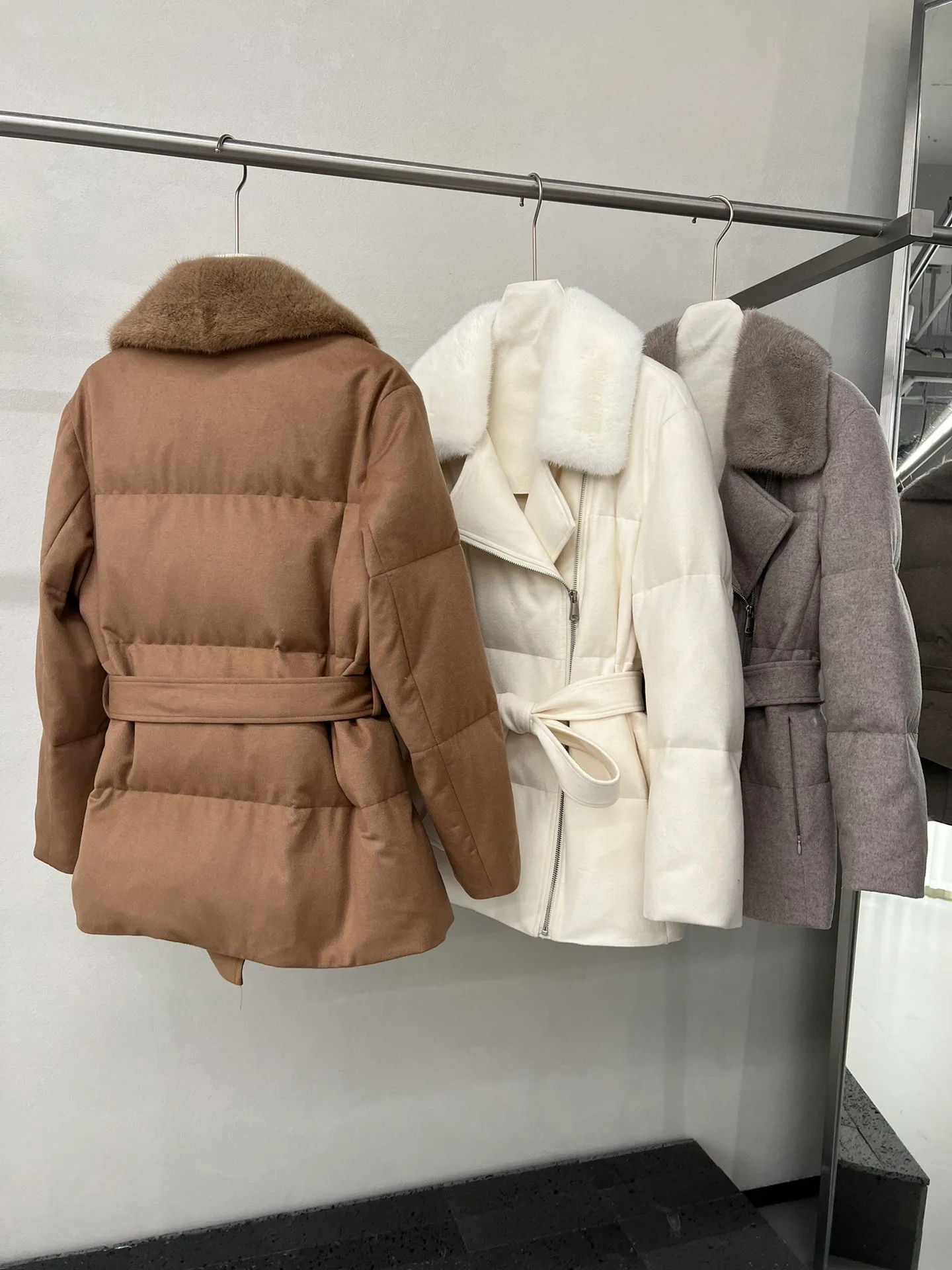 Women's Jackets And Down Jackets LORO PIANA 18106311