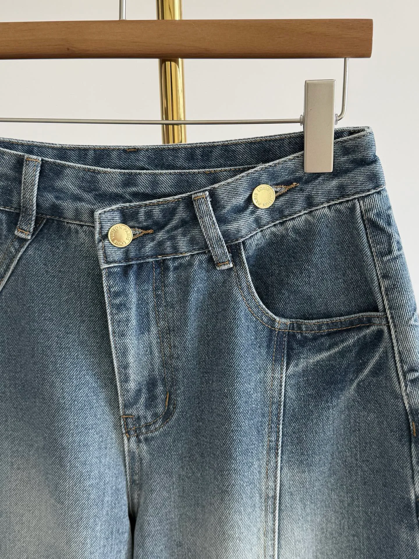 Women's Jeans LOUIS VUITTON 17342409