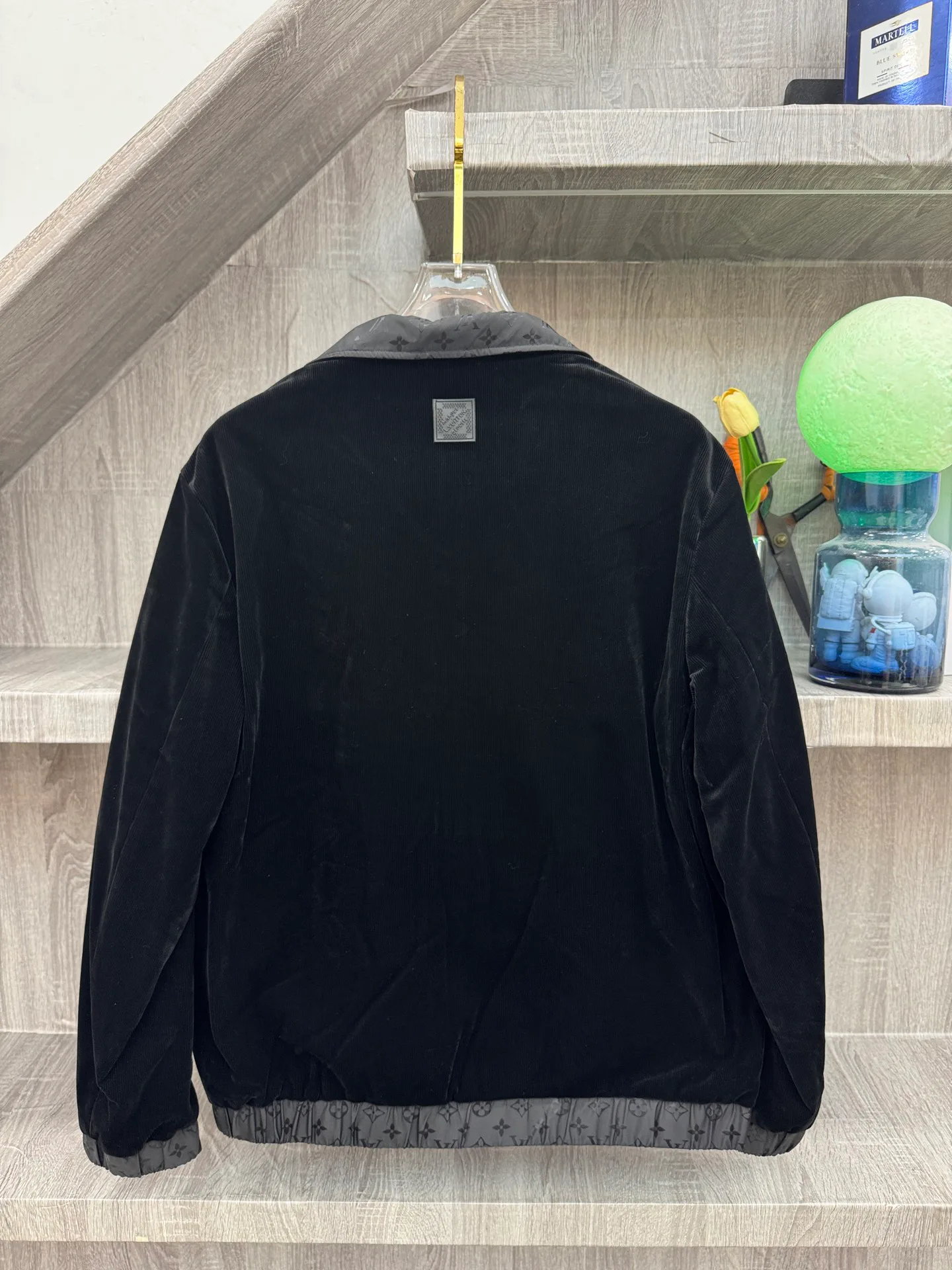 Men's Jackets And Down Jackets LOUIS VUITTON 18140191