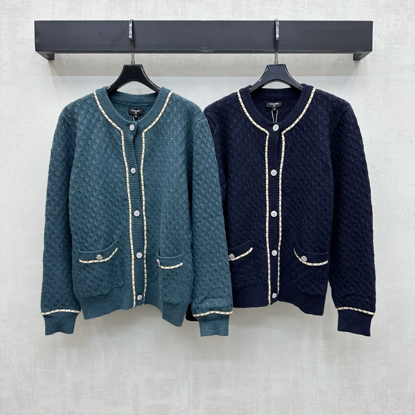 Women's Jumpers And Sweaters CHANEL 18023256