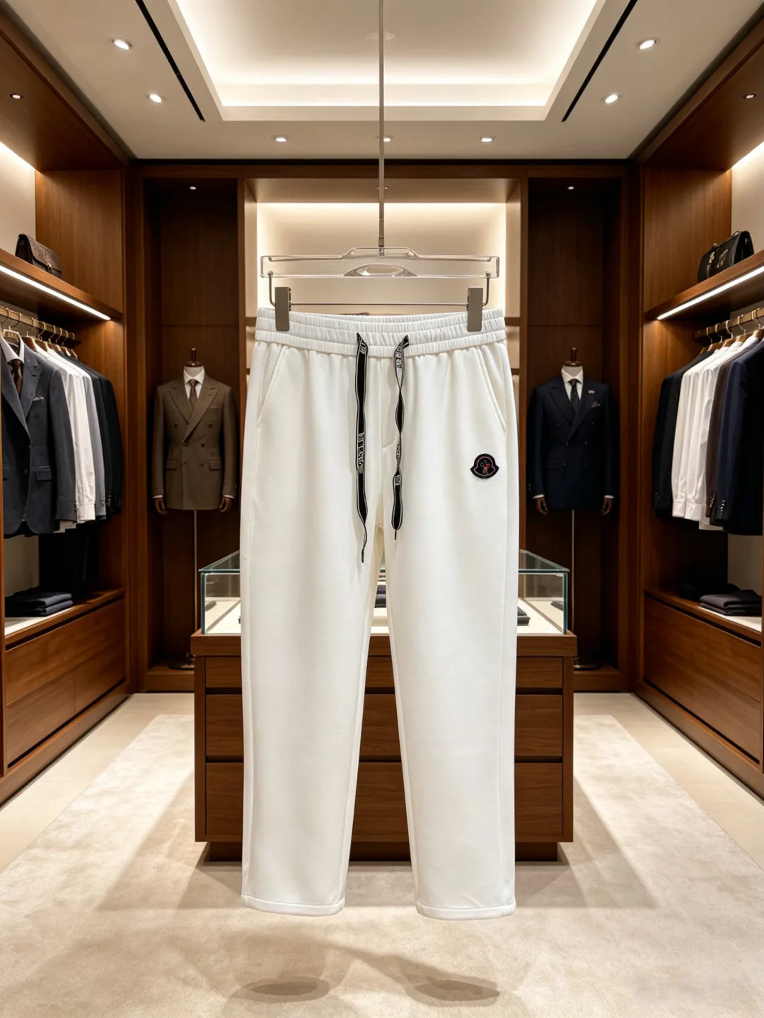 Men's Trousers MONCLER 18296228