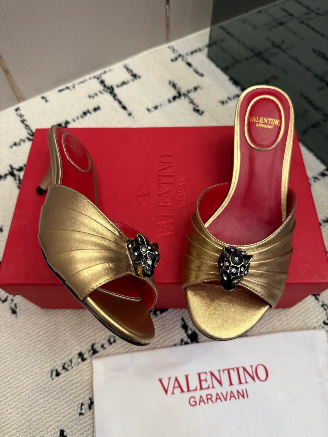 Women's Open-Toe Sandals VALENTINO 18049039