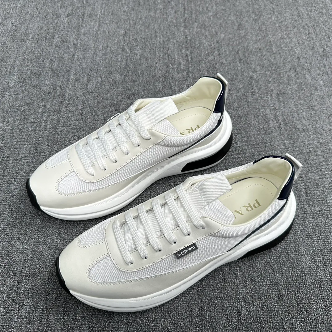 Men's Sneakers PRADA 18076349