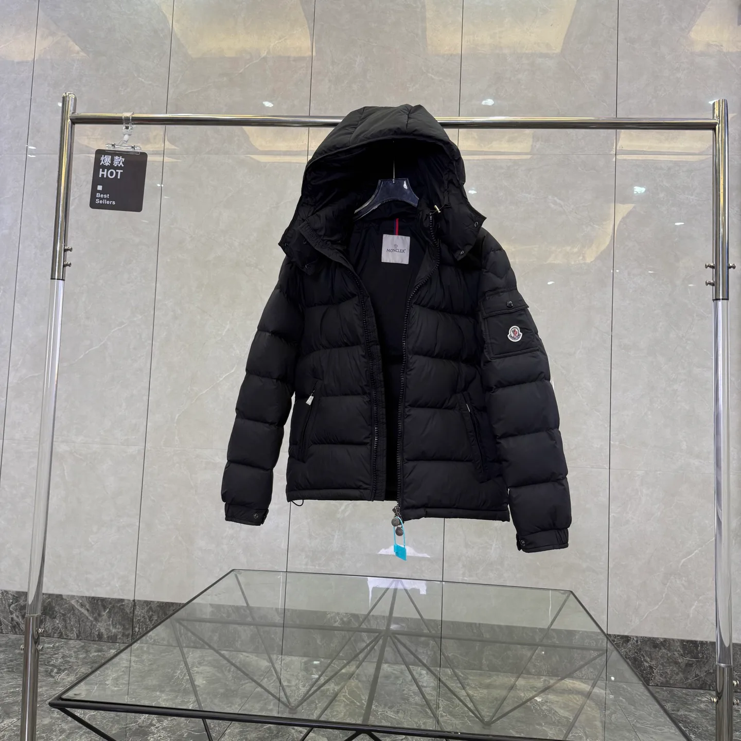 Куртки И Пуховики Мужские Moncler 18614974