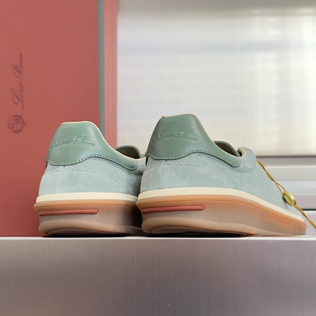 Women's Sneakers LORO PIANA 17879680