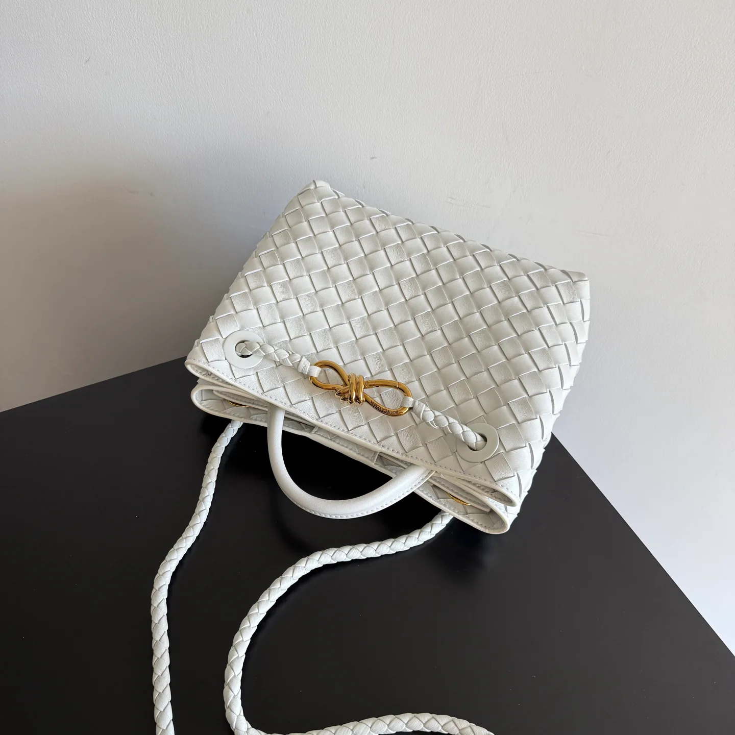 Women's Classic Handbags BOTTEGA VENETA 18004854