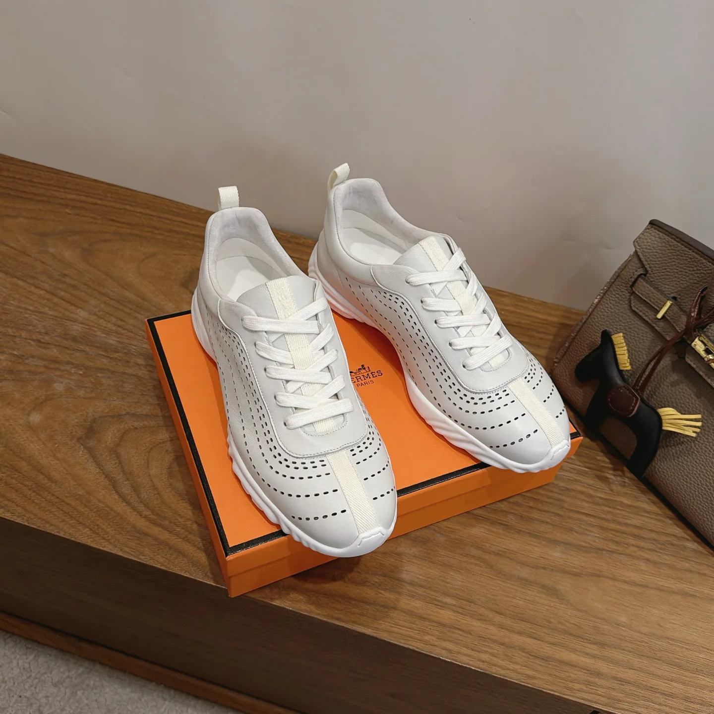 Women's Sneakers HERMES 18230943