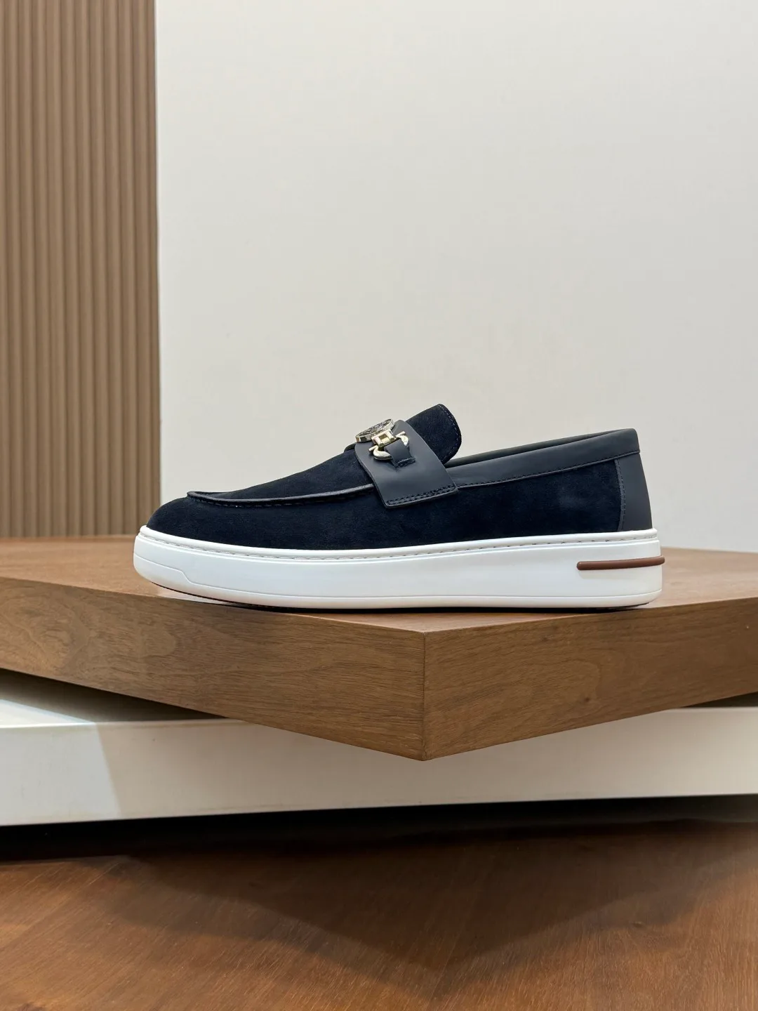 Men's Loafers And Dress Shoes LORO PIANA 18100429