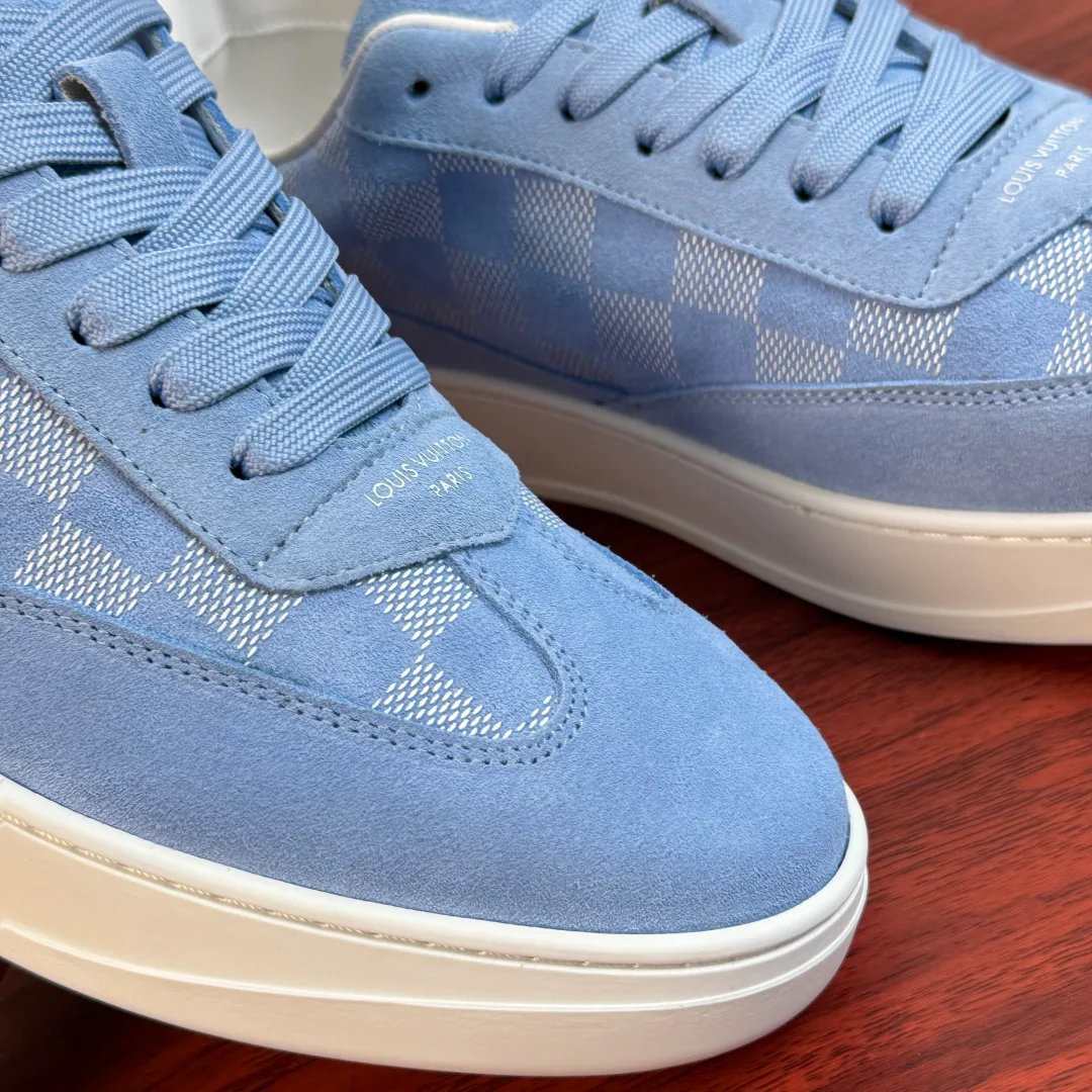 Men's Sneakers LOUIS VUITTON 18243543