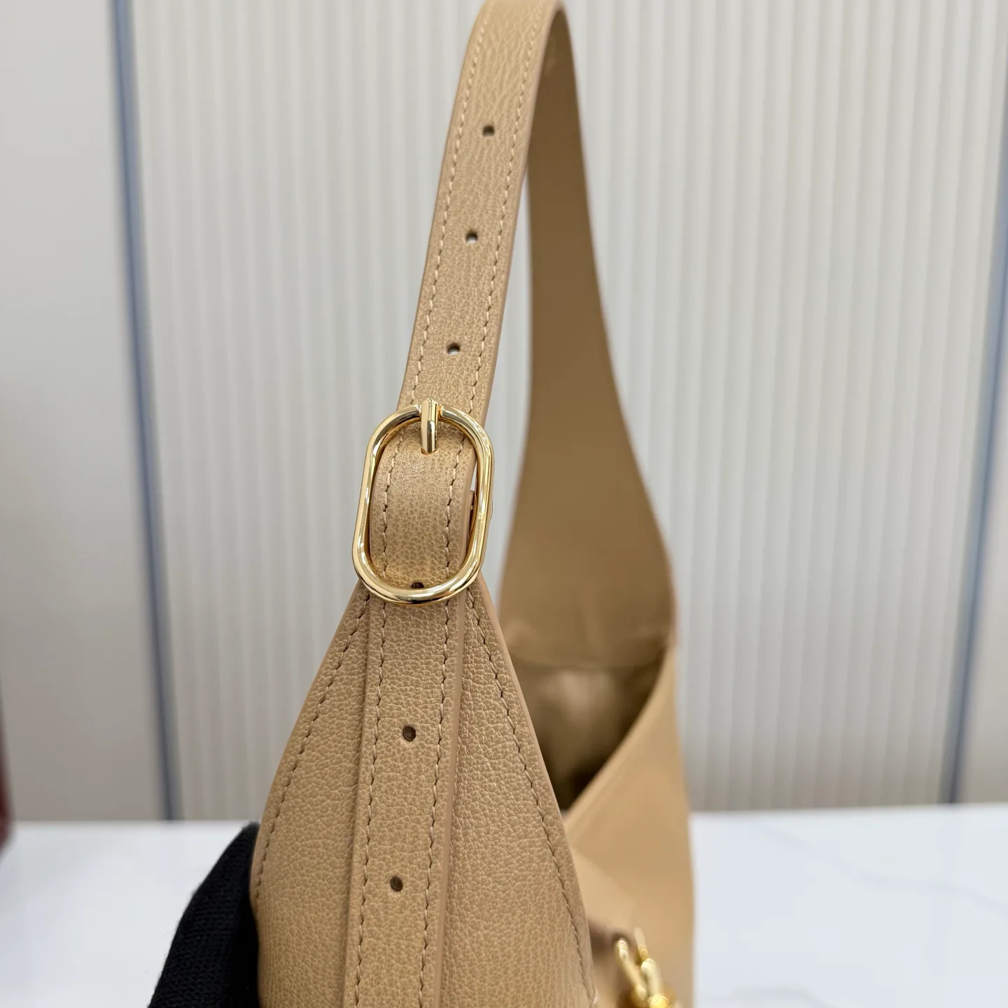 Women's Classic Handbags GUCCI 17243042