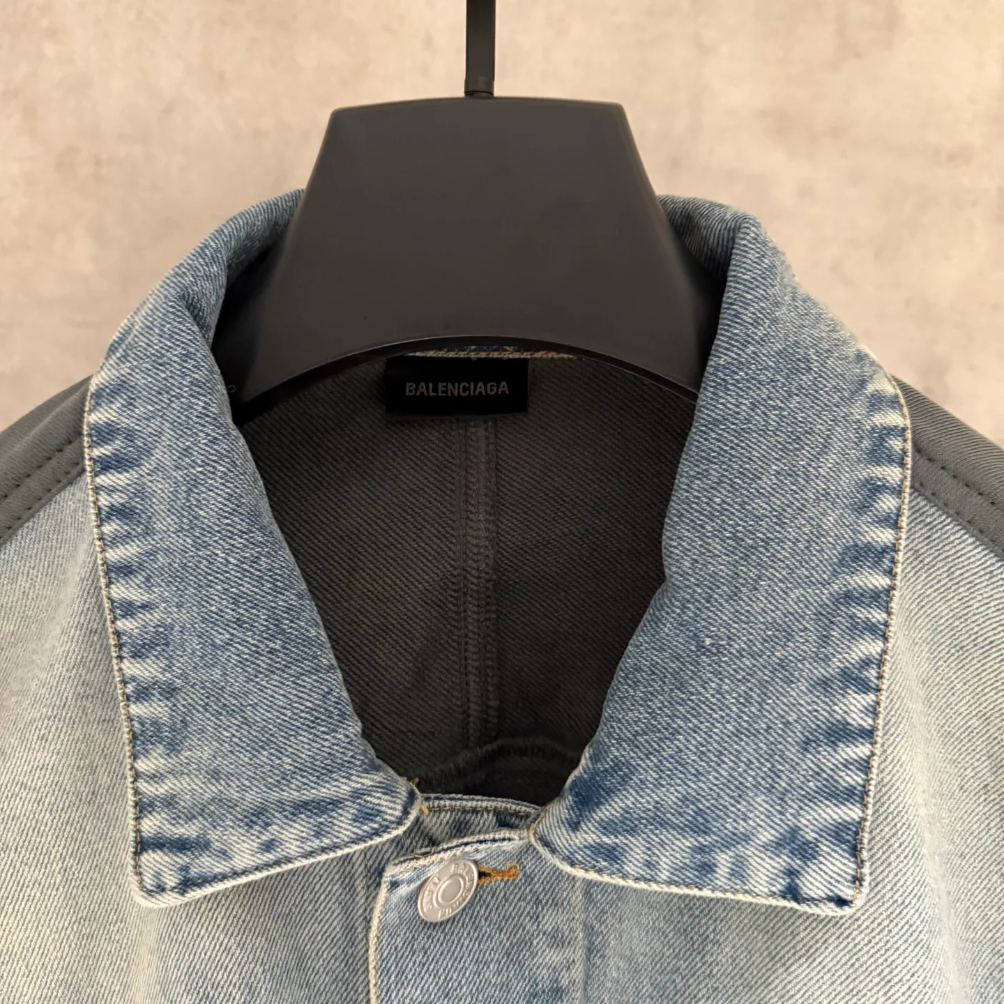 Men's Jackets And Down Jackets BALENCIAGA 18197138