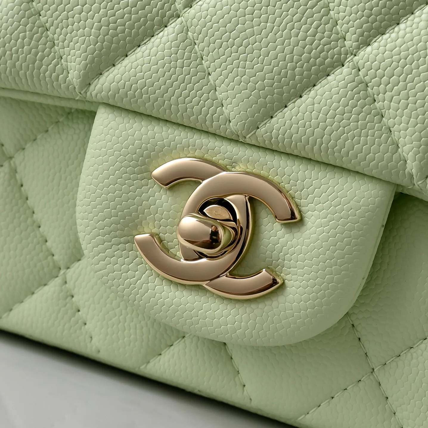 Women's Classic Handbags CHANEL 18147802