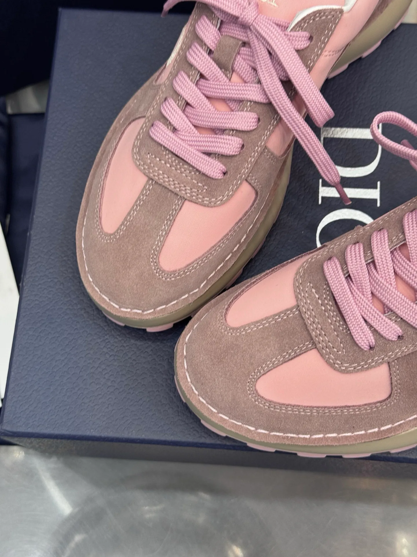 Women's Sneakers CHRISTIAN DIOR 18202644