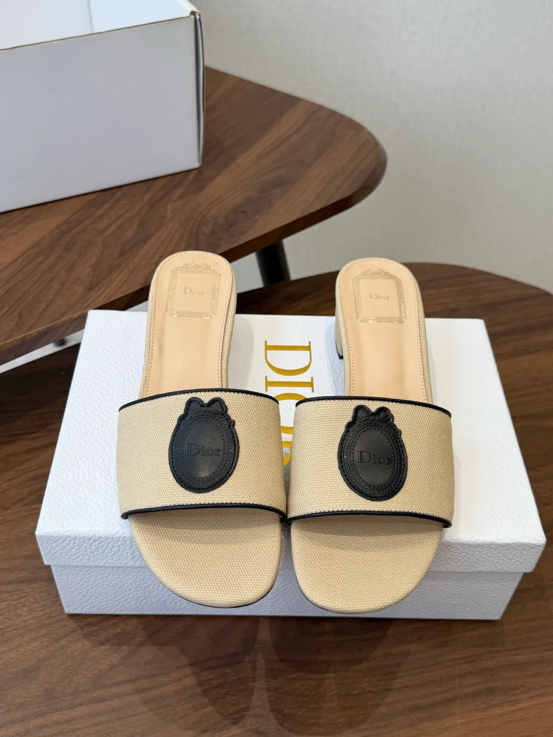 Women's Flip-Flops CHRISTIAN DIOR 17580782