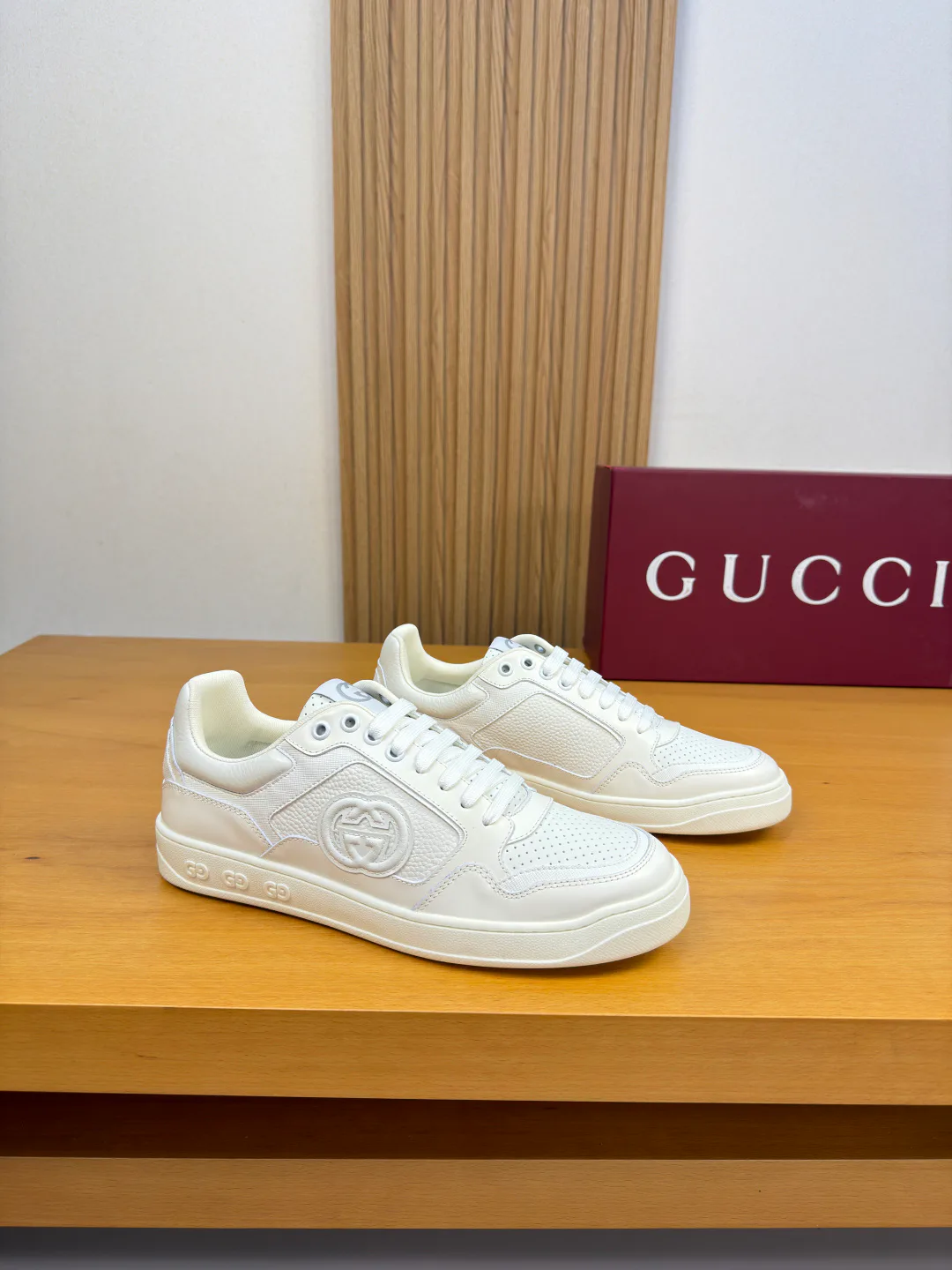 Men's Sneakers GUCCI 18142460