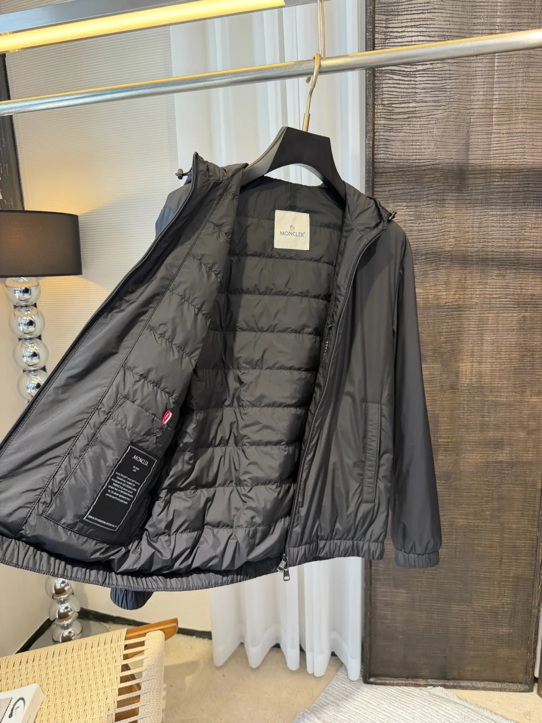 Women's Jackets And Down Jackets MONCLER 18316575
