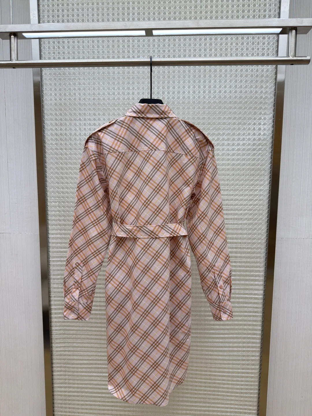 Men's Shirts BURBERRY 18359672