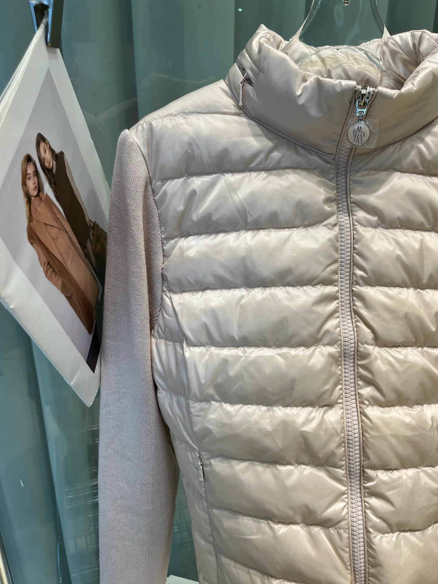 Women's Jackets And Down Jackets MONCLER 18204179