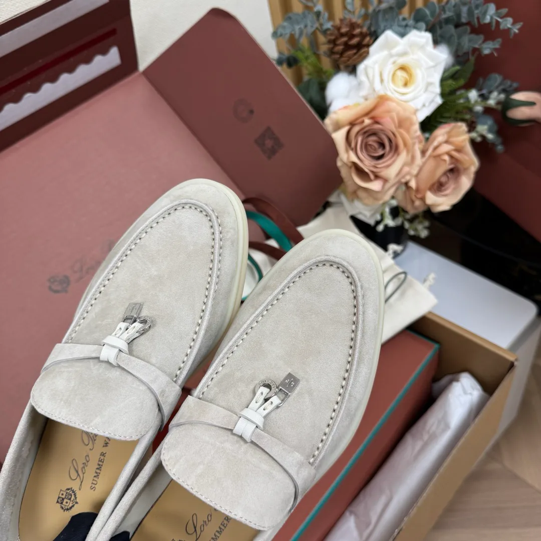 Women's Loafers And Moccasins LORO PIANA 17780258