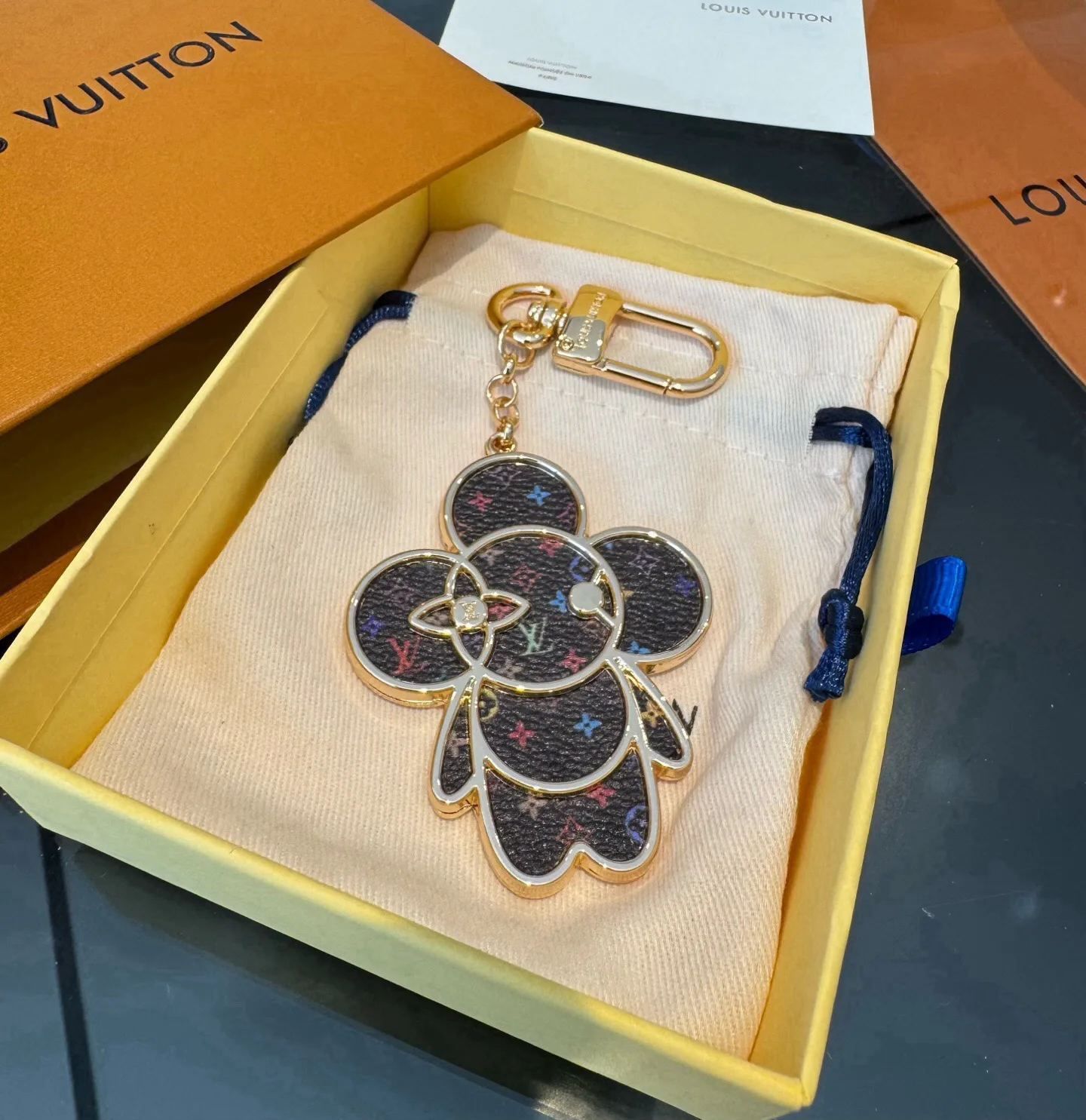 Key Cases LOUIS VUITTON 18013327