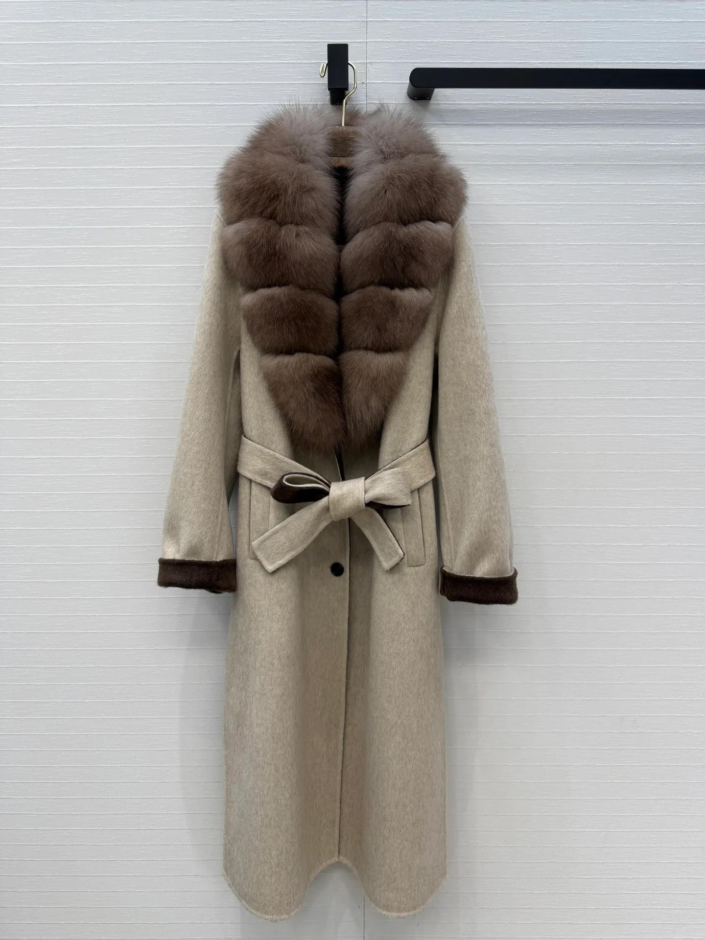 Women's Coats LORO PIANA 18361438