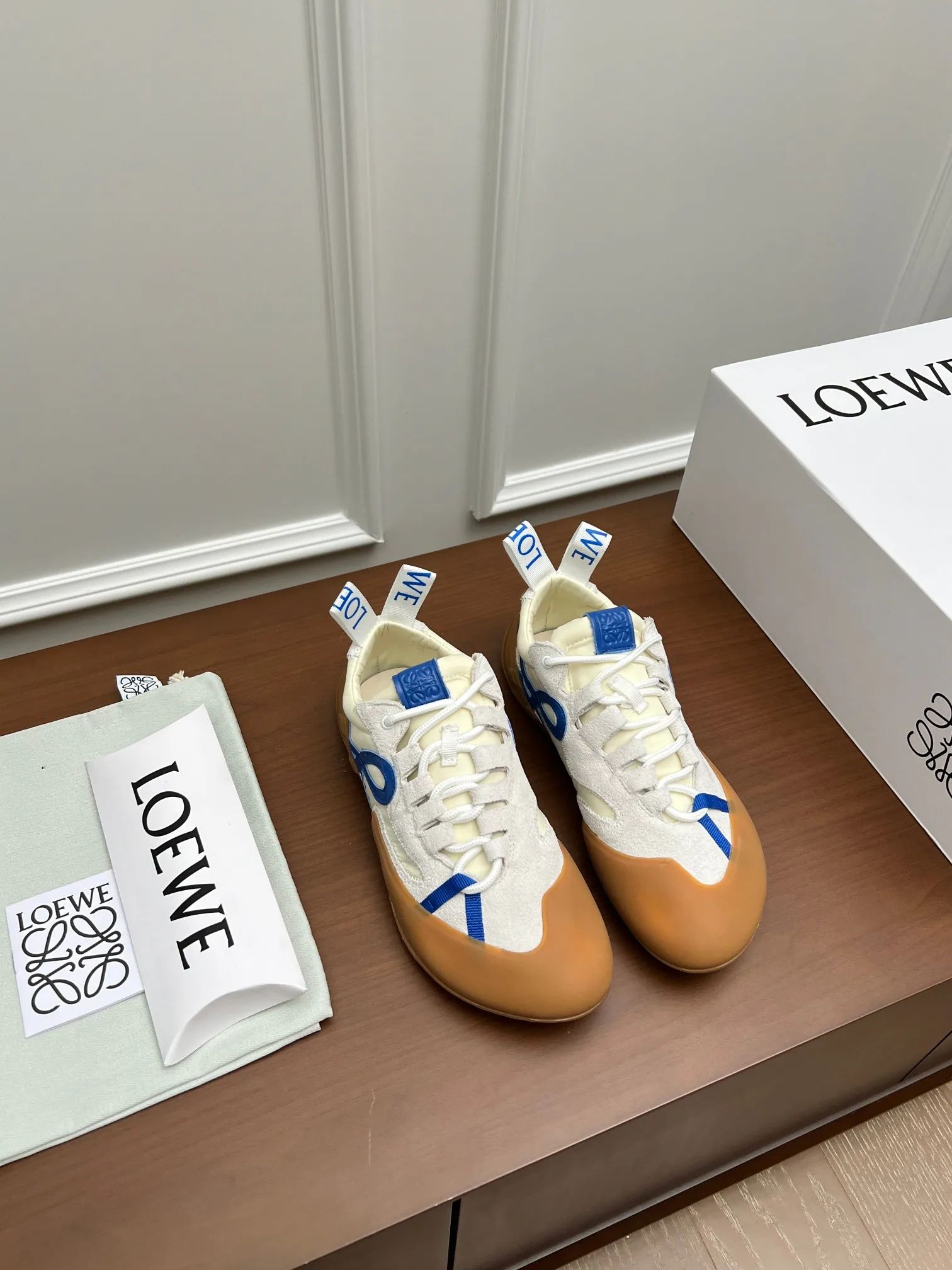 Women's Sneakers LOEWE 17796879