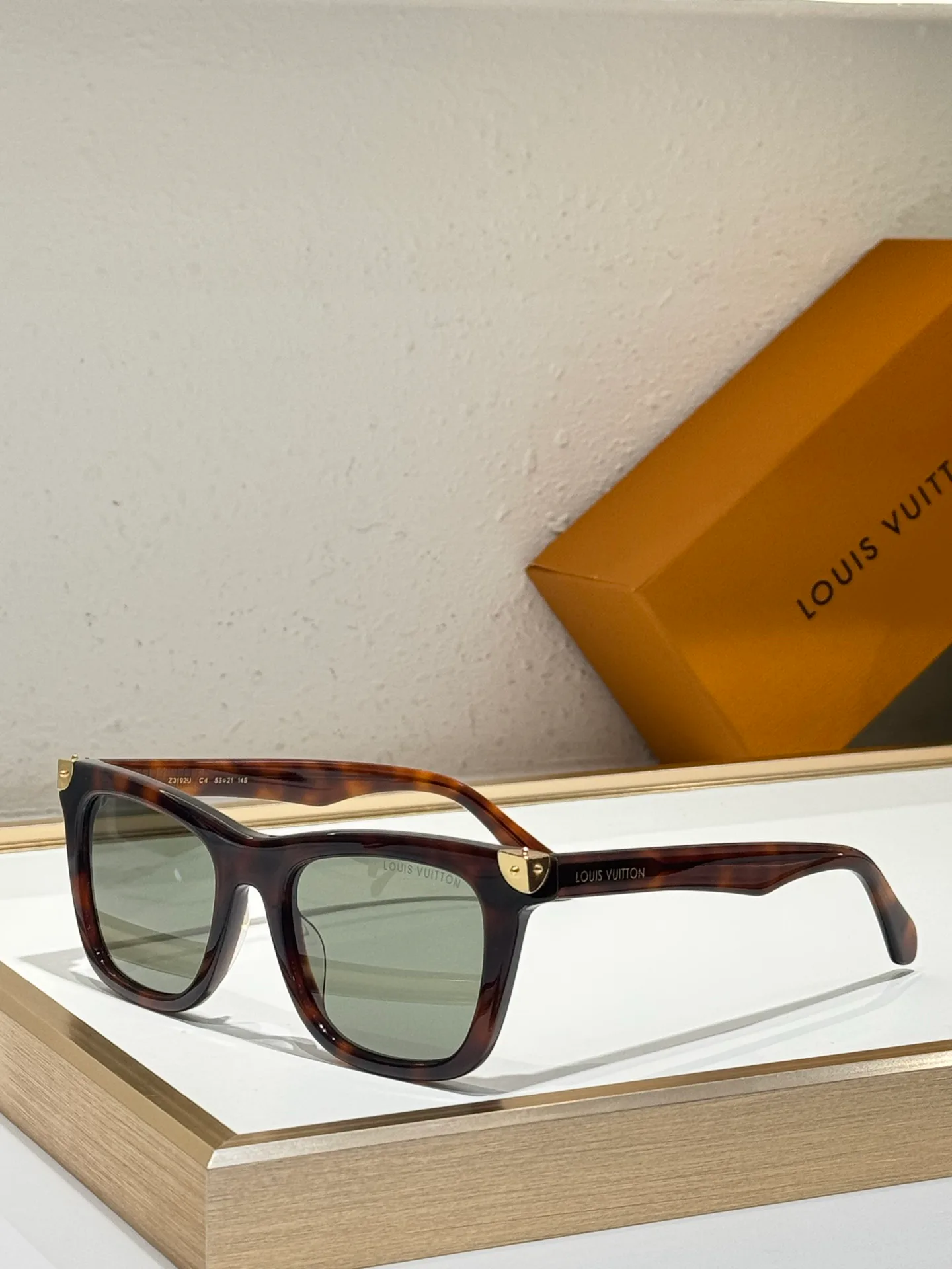 Glasses LOUIS VUITTON 17838609