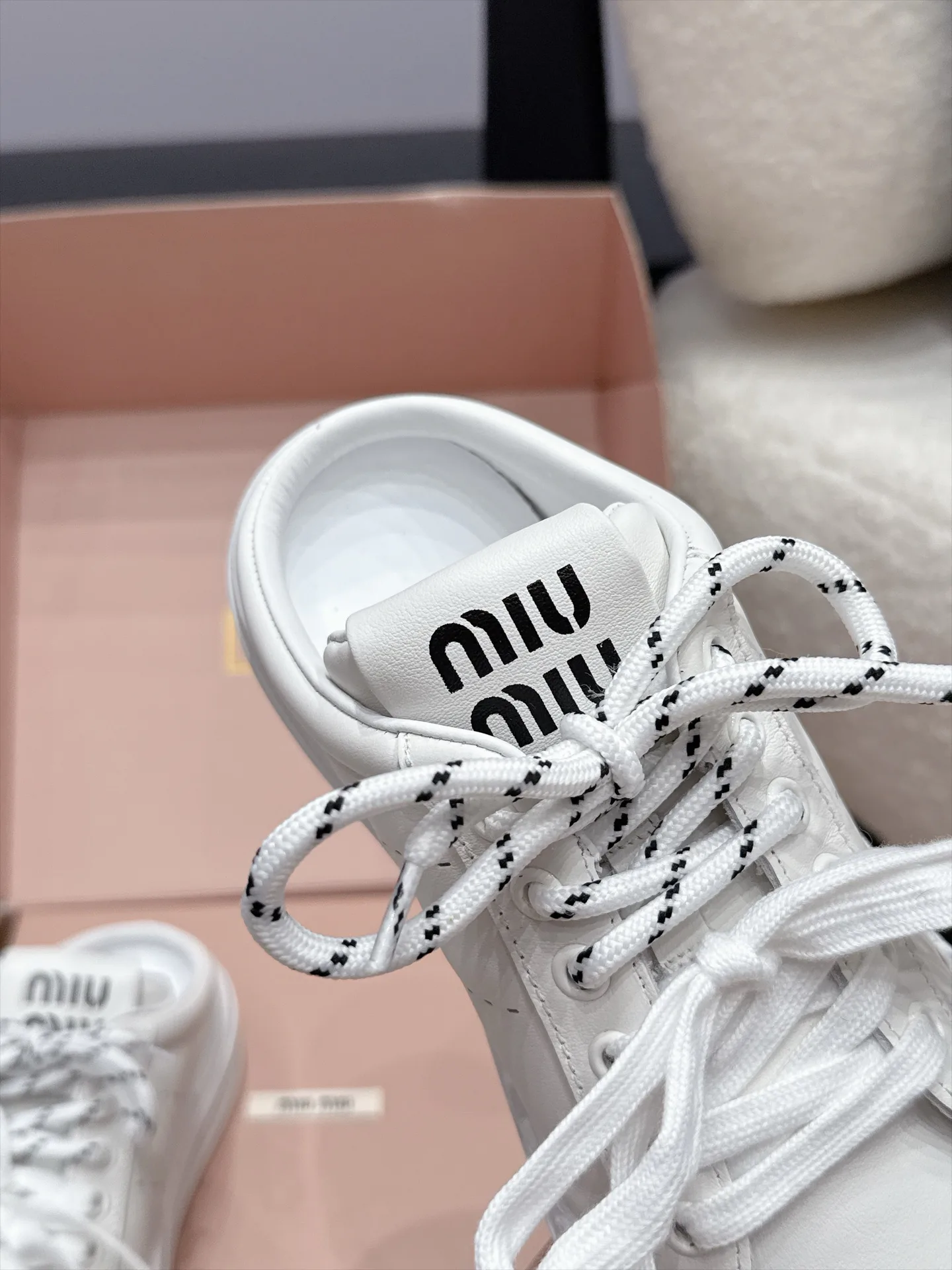 Women's Sneakers MIU MIU 17978233