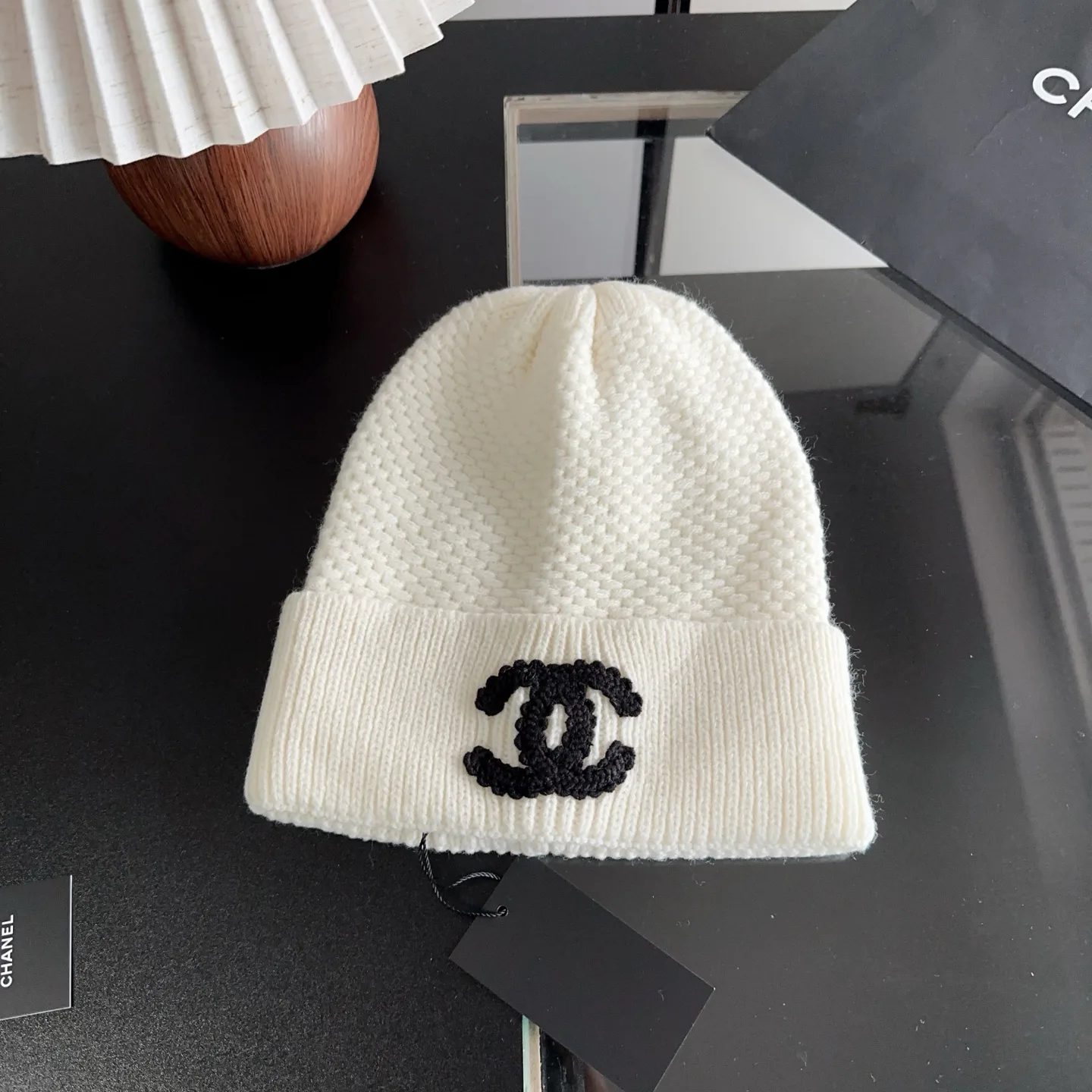 Hats CHANEL 18105669