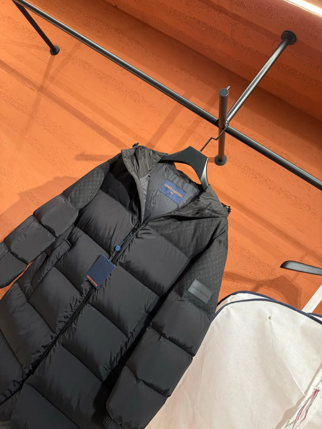 Women's Jackets And Down Jackets LOUIS VUITTON 18387823