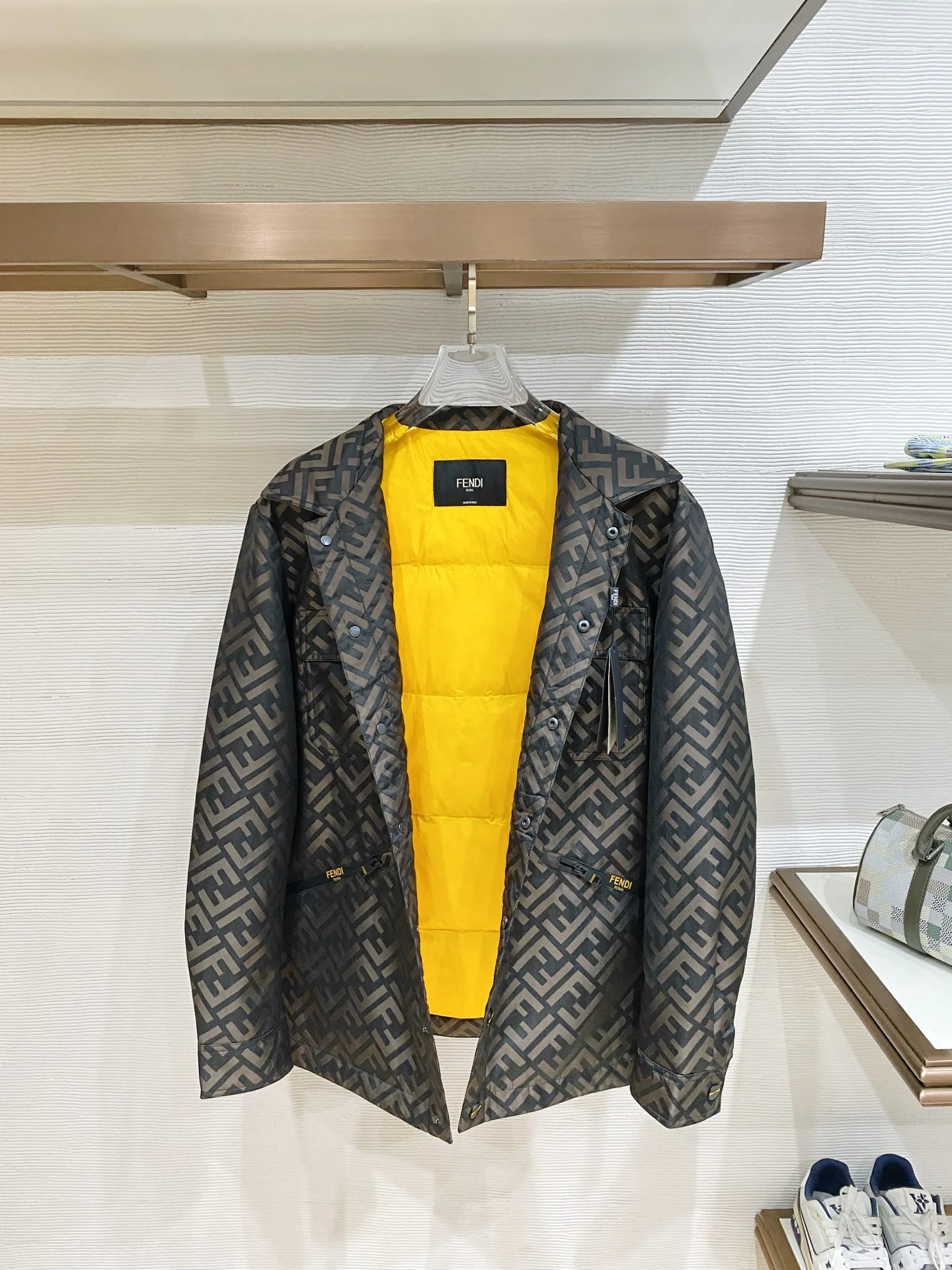Men's Jackets And Down Jackets FENDI 18007581