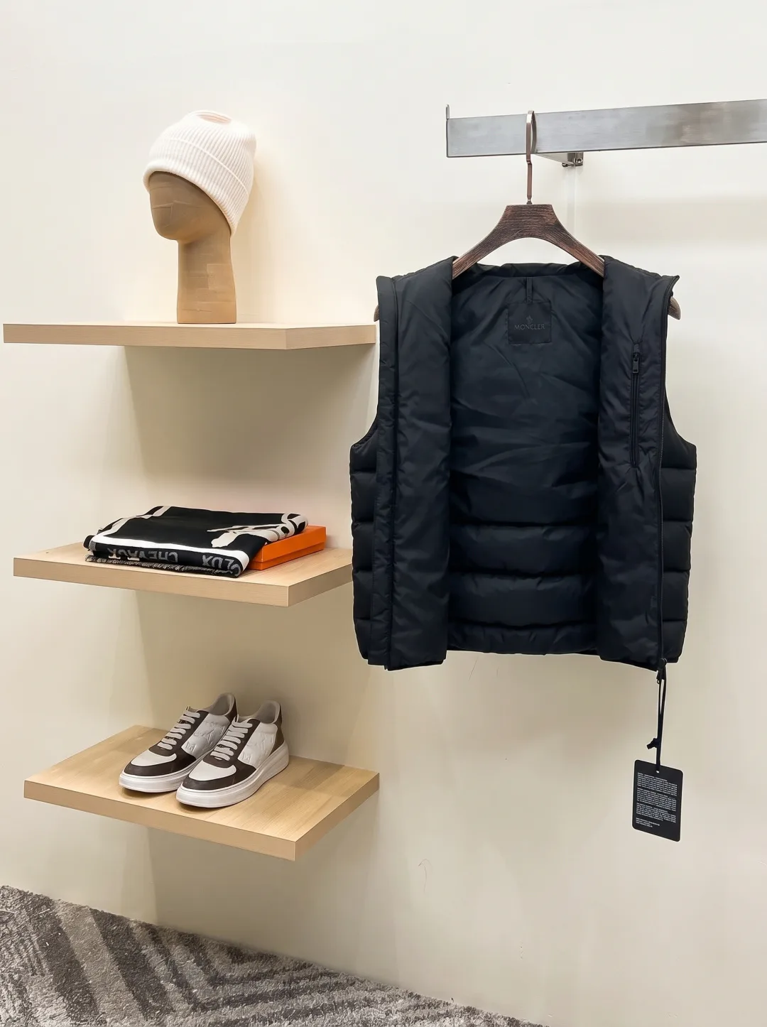Жилеты Мужские Moncler 18596635