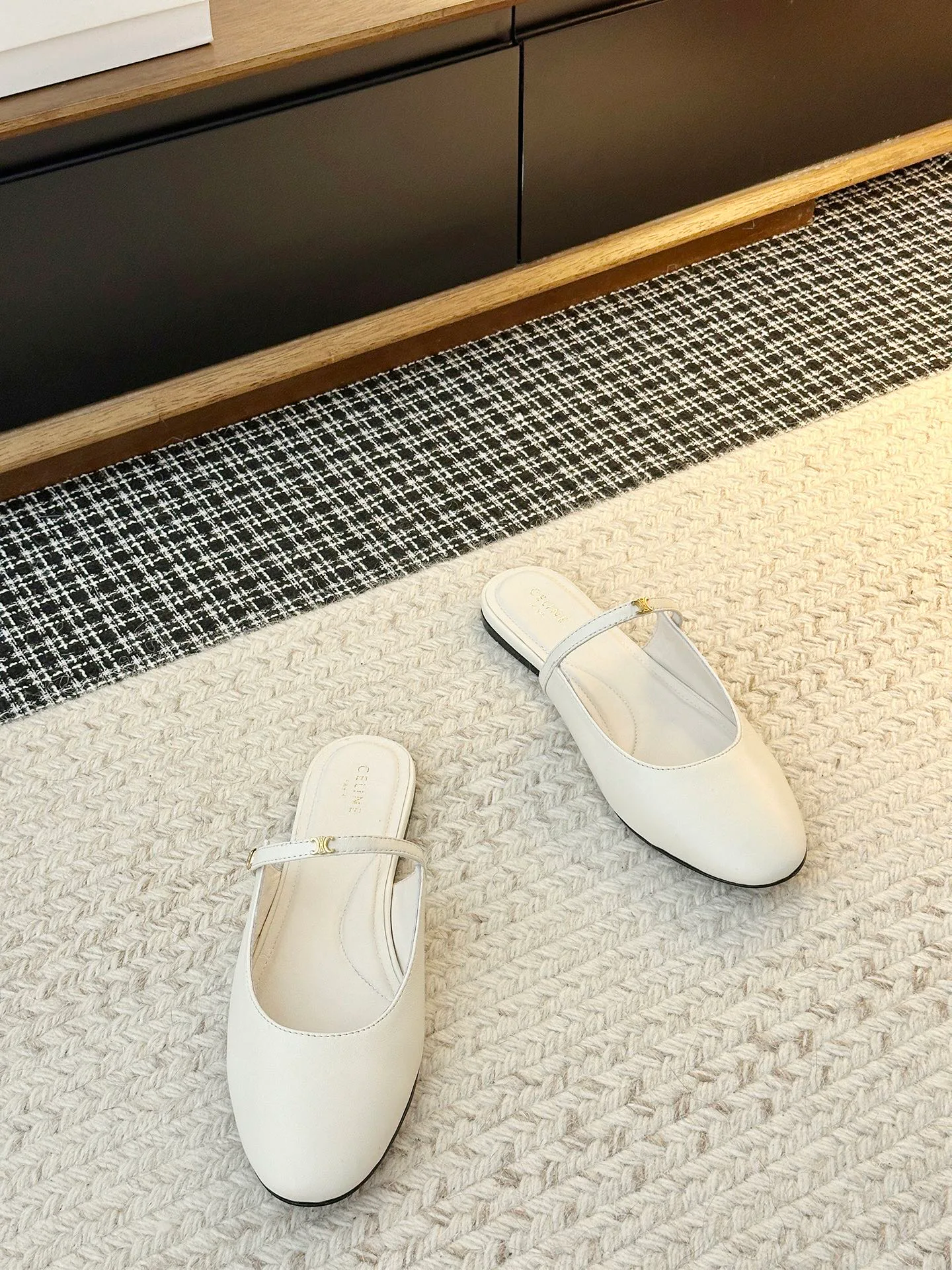 Women's Mules And Clogs CELINE 17946528