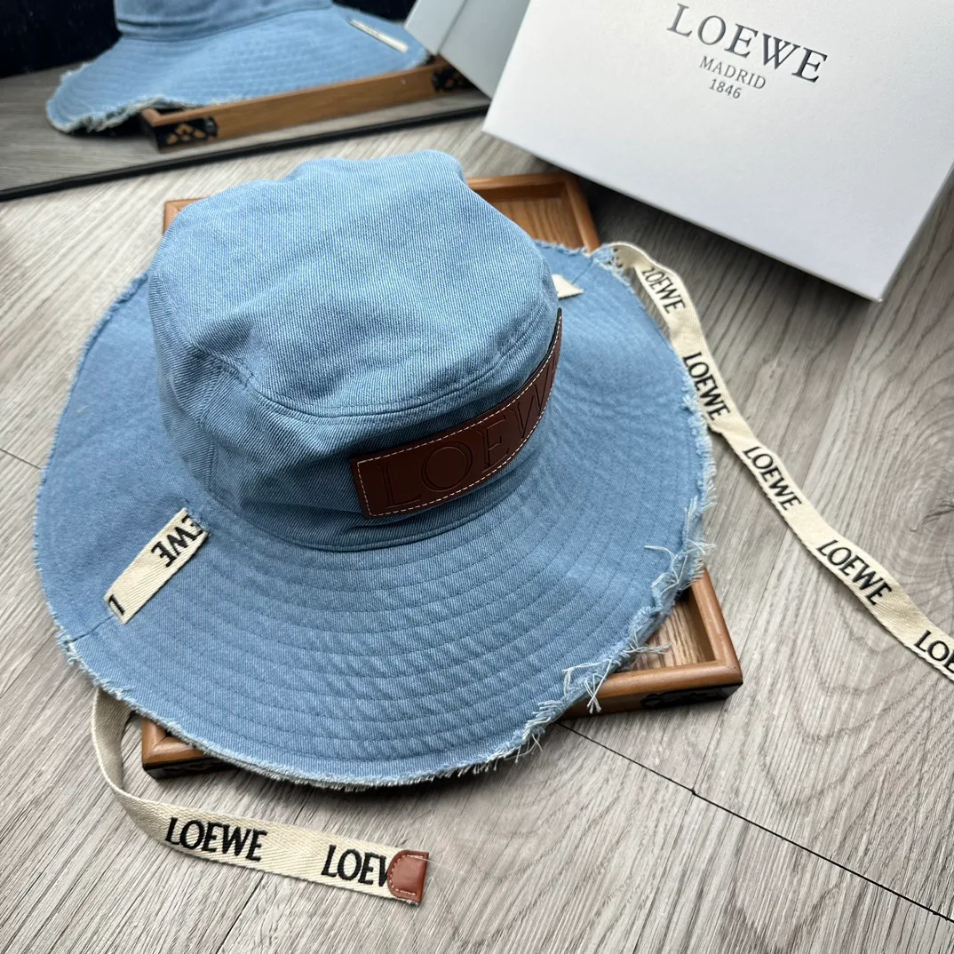 Hats LOEWE 17604778