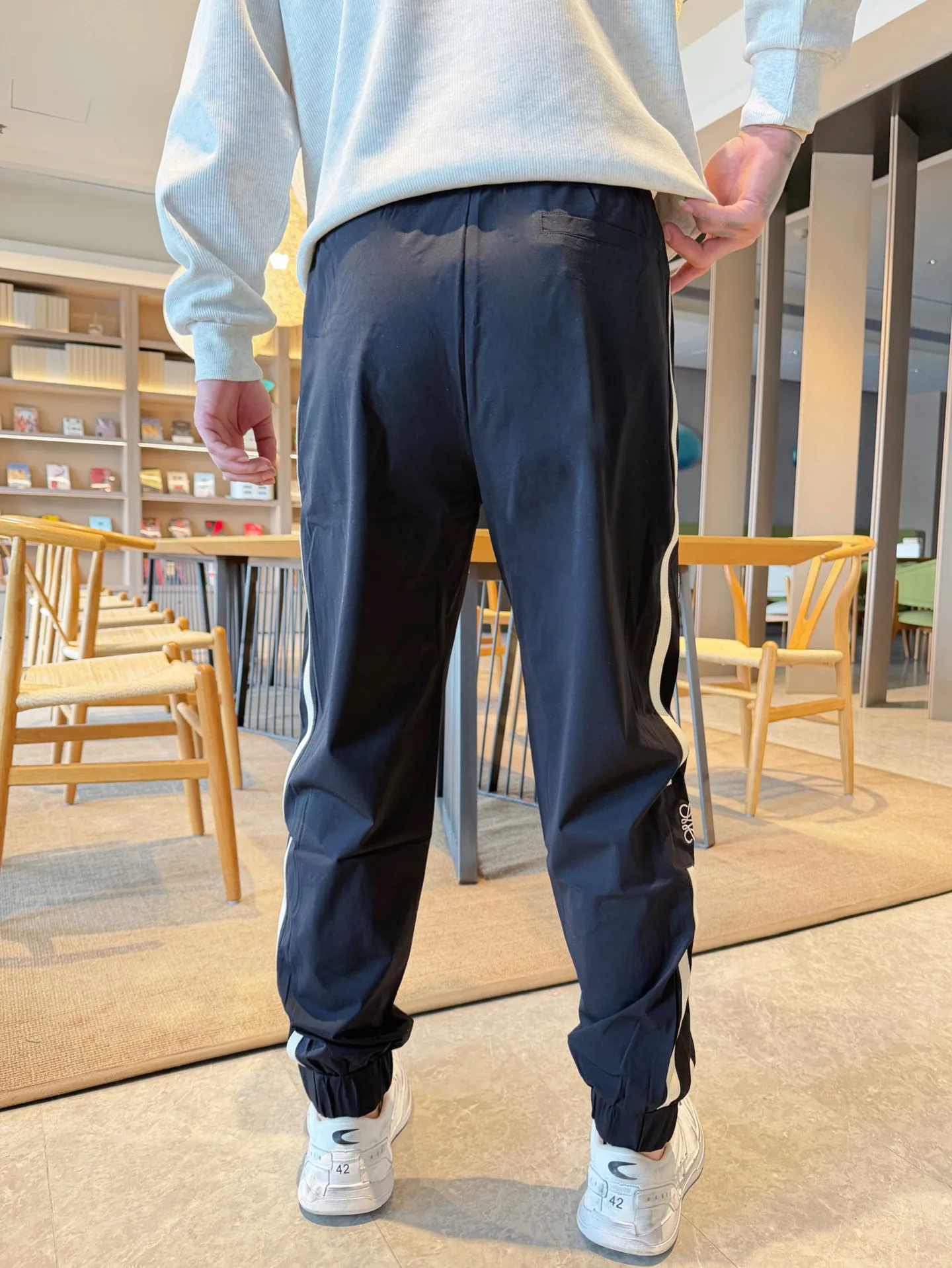 Men's Trousers LOEWE 18345737