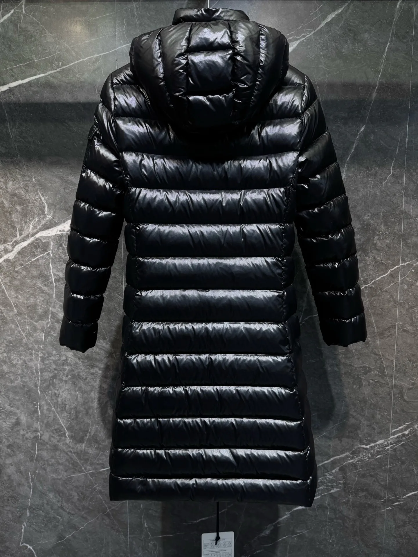 Women's Jackets And Down Jackets MONCLER 18184457