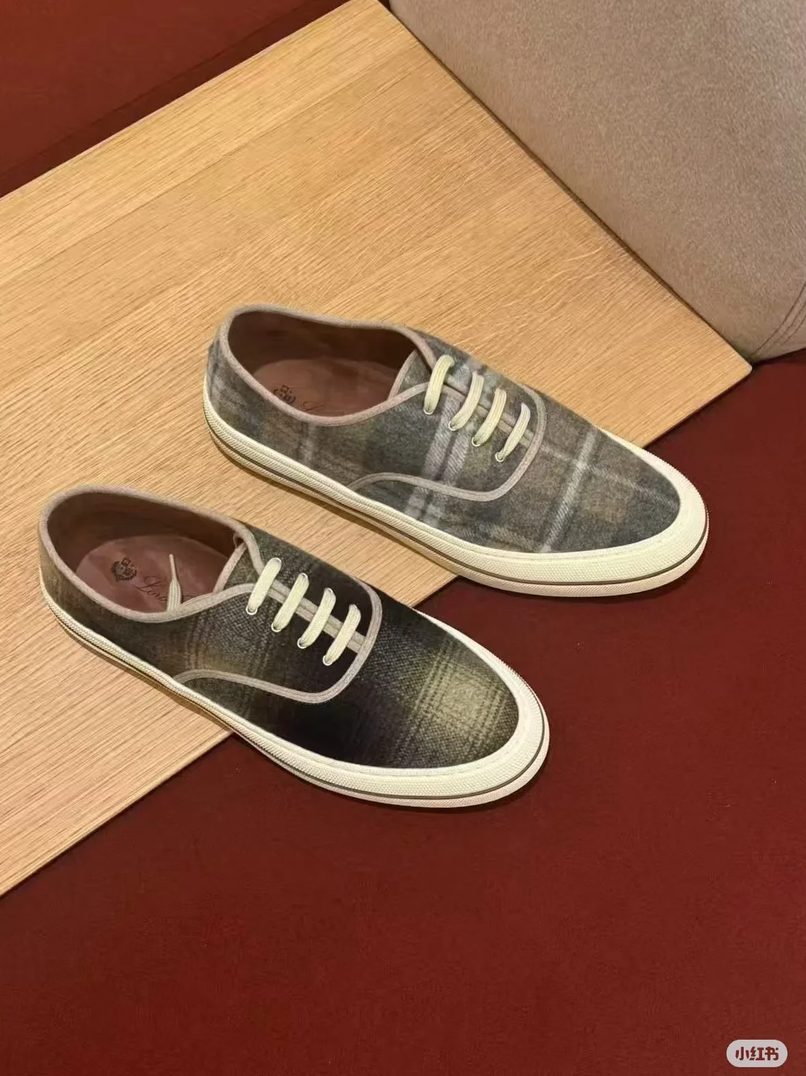 Women's Sneakers LORO PIANA 18258094