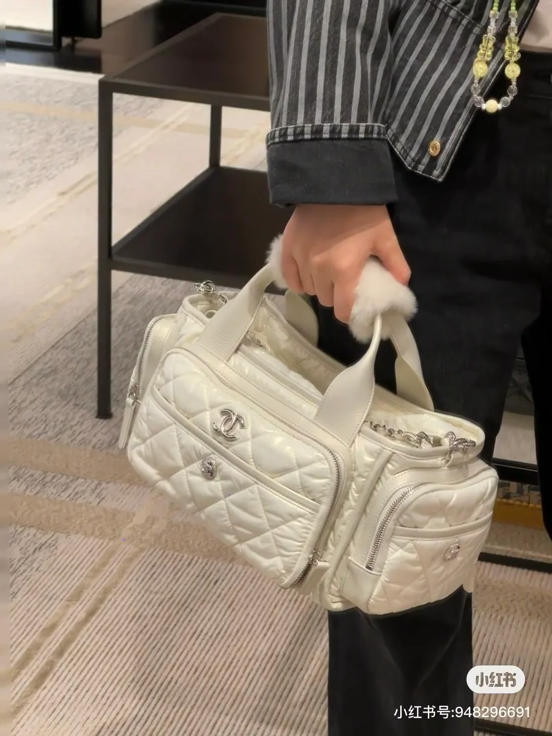 Women's Classic Handbags CHANEL 18065742