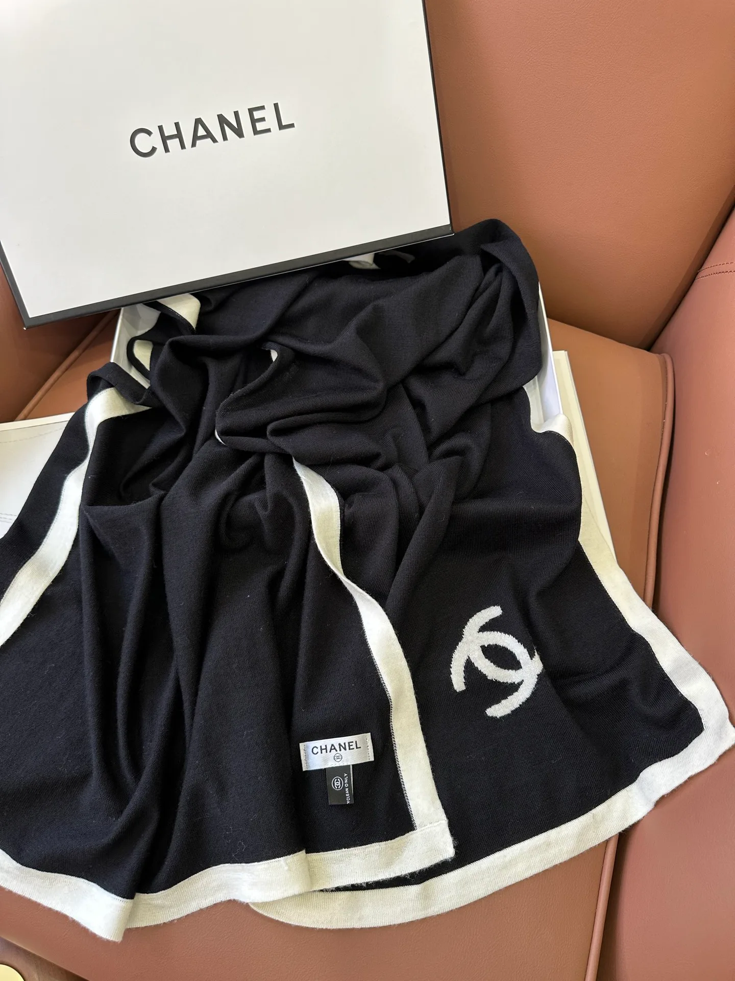 Scarves CHANEL 18127778