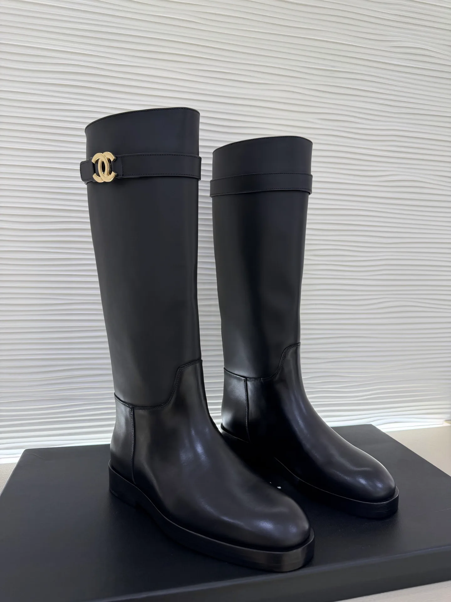 Women's Boots CHANEL 18369717