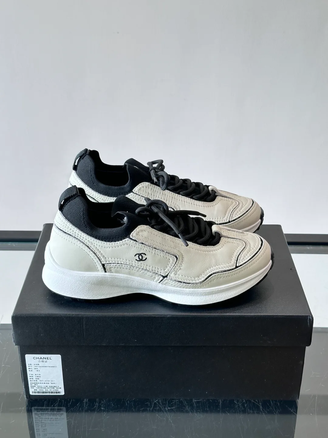 Women's Sneakers CHANEL 18079218