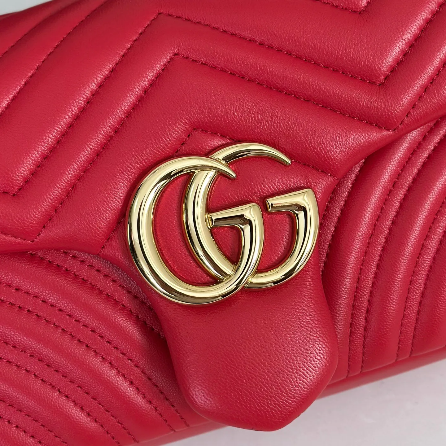 Классические Сумки Женские Gucci 18614537