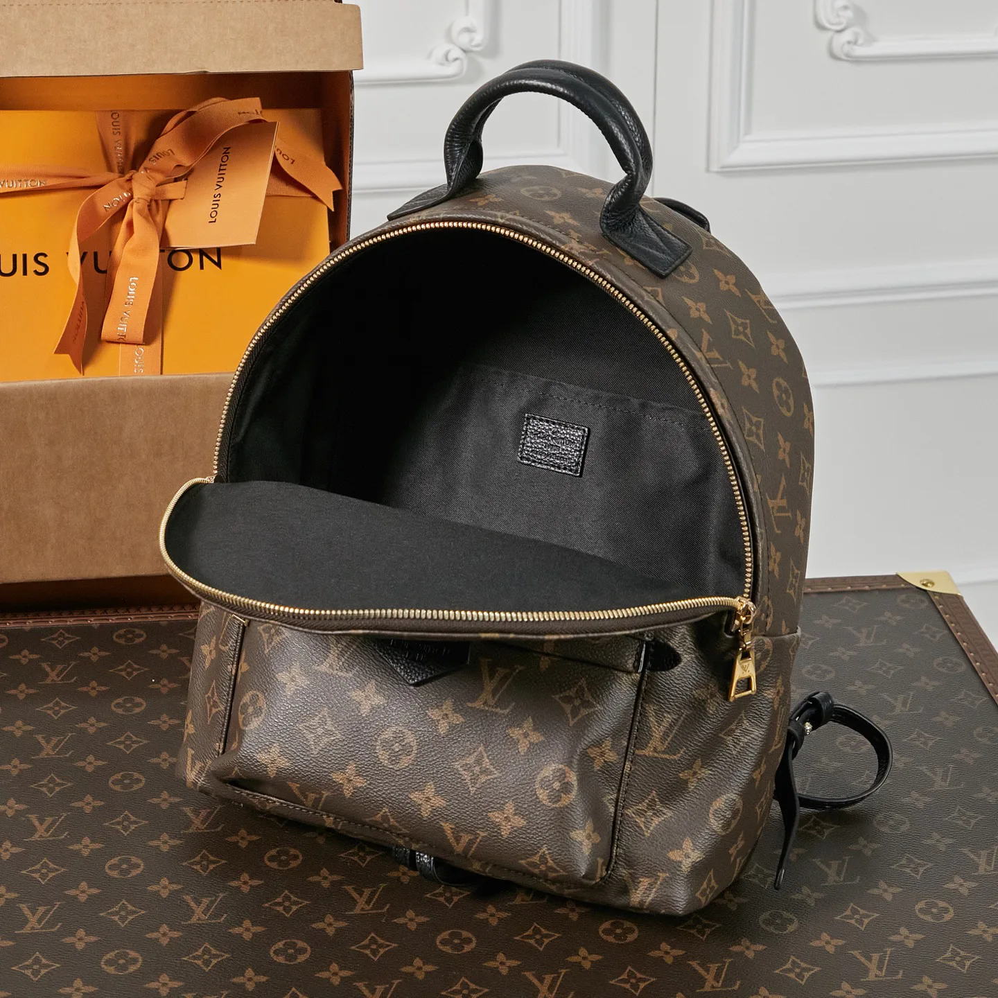 Women's Backpacks LOUIS VUITTON 18148139