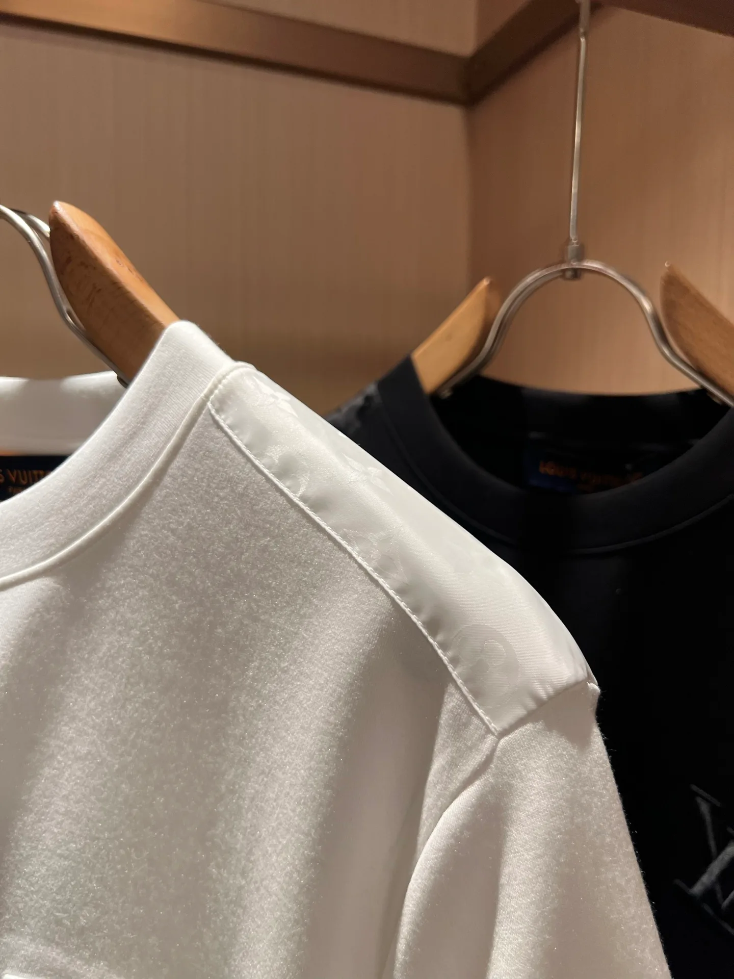 Men's T-Shirts LOUIS VUITTON 18519536